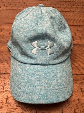 UNDER ARMOUR Heat Gear Women’s Blue Adjustable Strap Baseball Hat